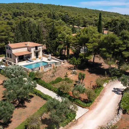 Aresti Mountain Villa Agios Leon